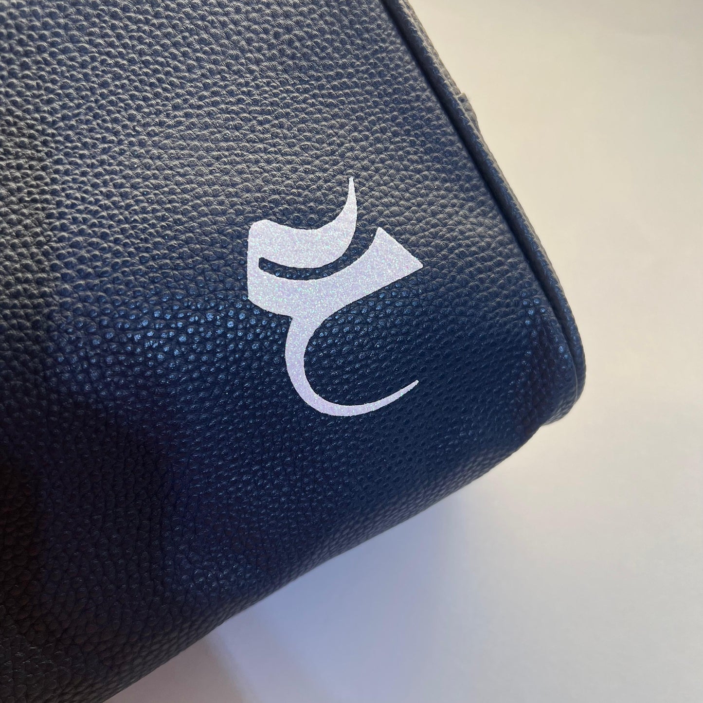 الشنطة الرجالية المميزة