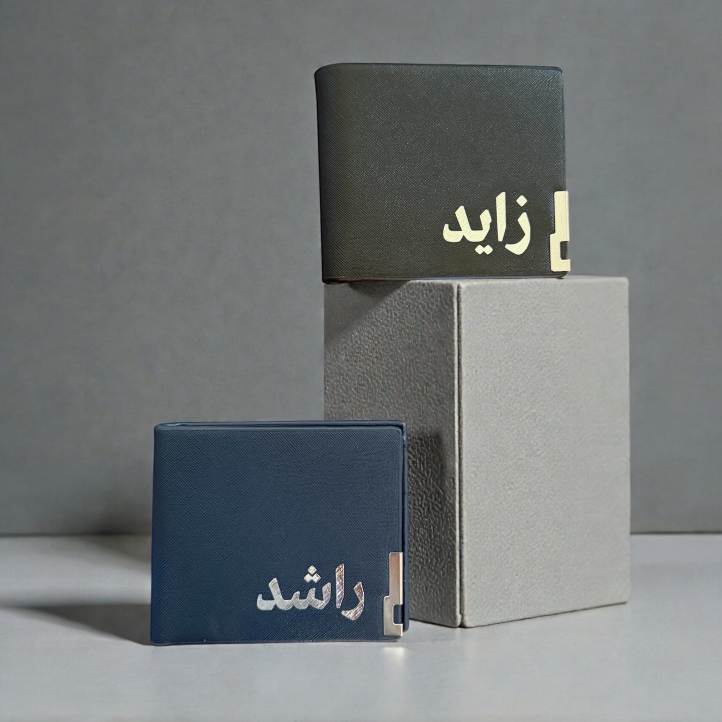 محفظة رجالية جلدية - متوفرة بلونين