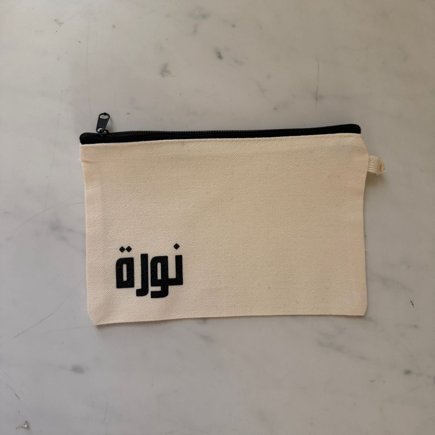 محفظة قماشية خفيفة